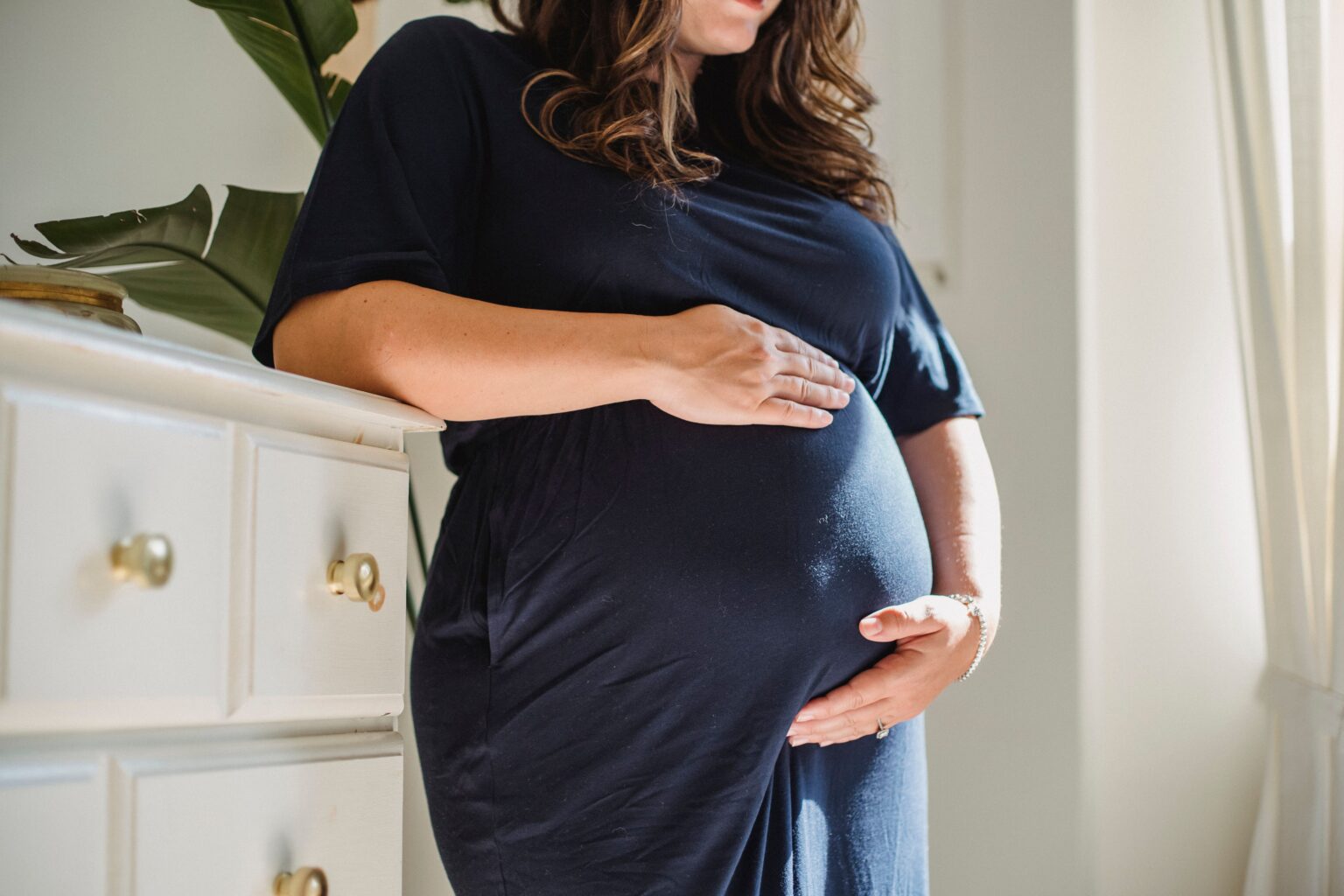 Do Surrogates Use Their Own Eggs? What to Know About Gestational Surrogacy